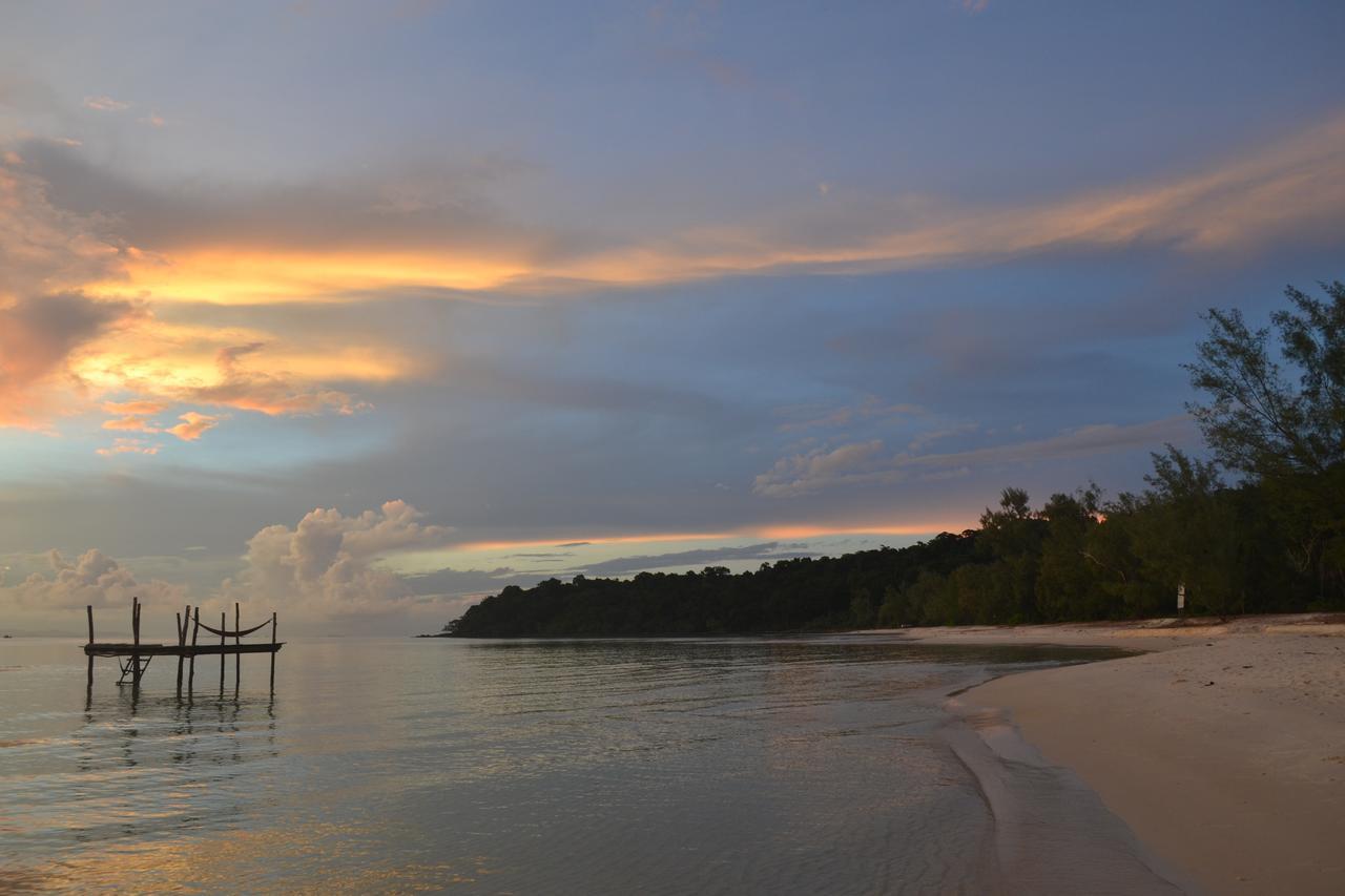 Driftwood Hostel And Bungalows Koh Rong Sanloem Exterior foto